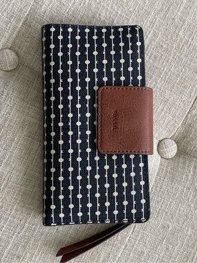 Fossil Wallet